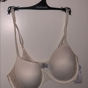 36 B Calvin Klein white Push up bra